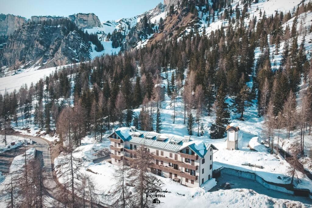 Una Perla A Cortina Cortina d'Ampezzo Exterior foto